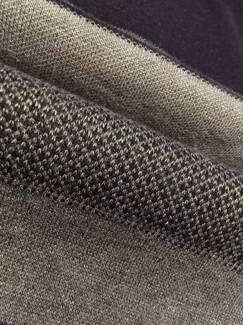 Men Cozy Color Block Sweater Softly Knitted Ultra-Stretchy Classic Crew Neck Sweatshirt | X05