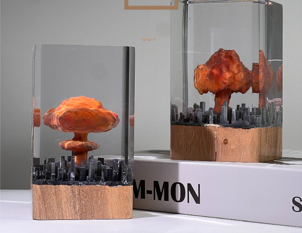 Atomic Bomb Mushroom Cloud Resin Lamp Oppenheimer Style Creative Night Light Decor Epoxy Craft for Desk & Gift