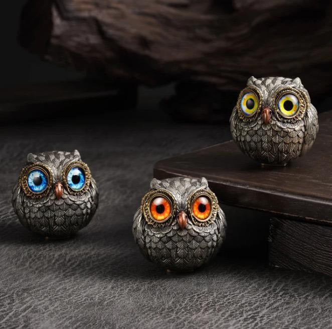 Lucky Owl Guardian Figurine The Wise Watcher Retro Owl Décor for Shelf & Home Decoration |