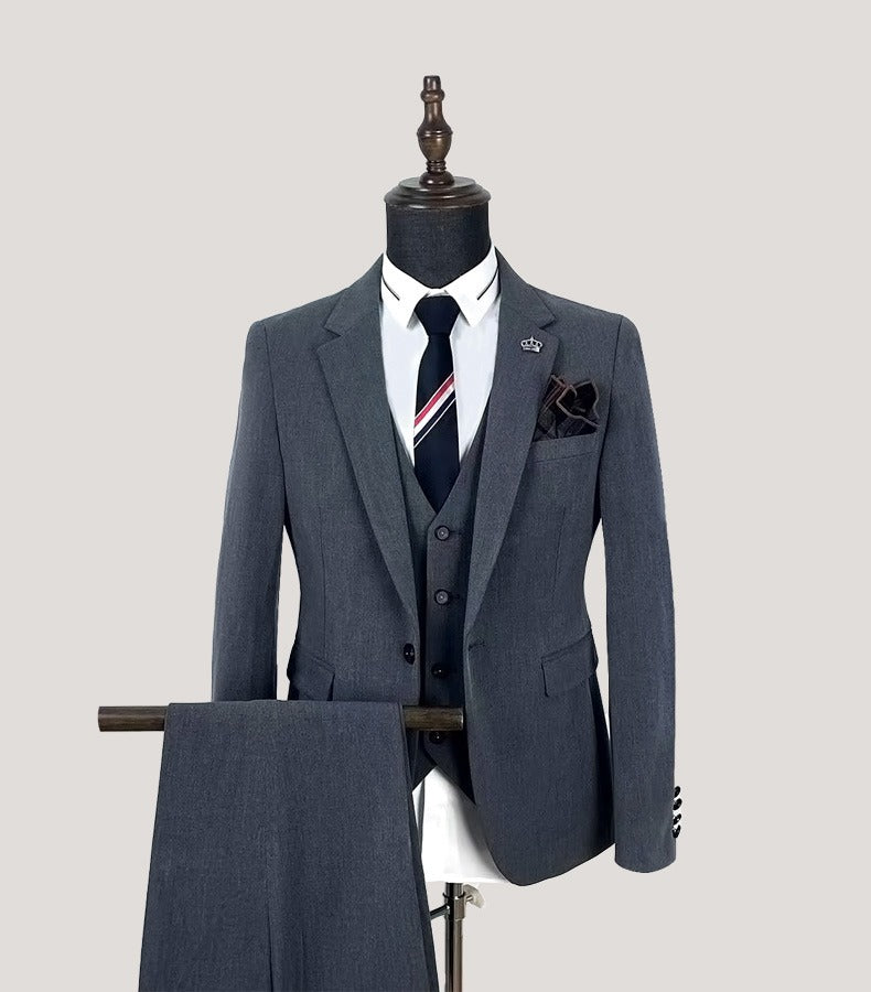 Sharp &amp; Tailored - Completo da uomo slim fit monopetto elegante, completo da giacca, pantaloni e gilet da matrimonio | HC69 