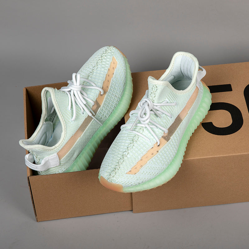 Unisex Premium Flyknit Running Shoes – All-Season Comfort Trainers | 350