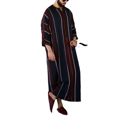 Arabian Black Loose-Fit Muslim Men Robe Thin Stripe Printed Elegant Kaftan | 1133974