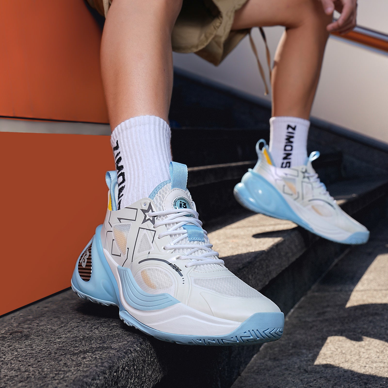 Men’s High-Performance Basketball Shoes – Seamless Knit Court Sneakers | A500