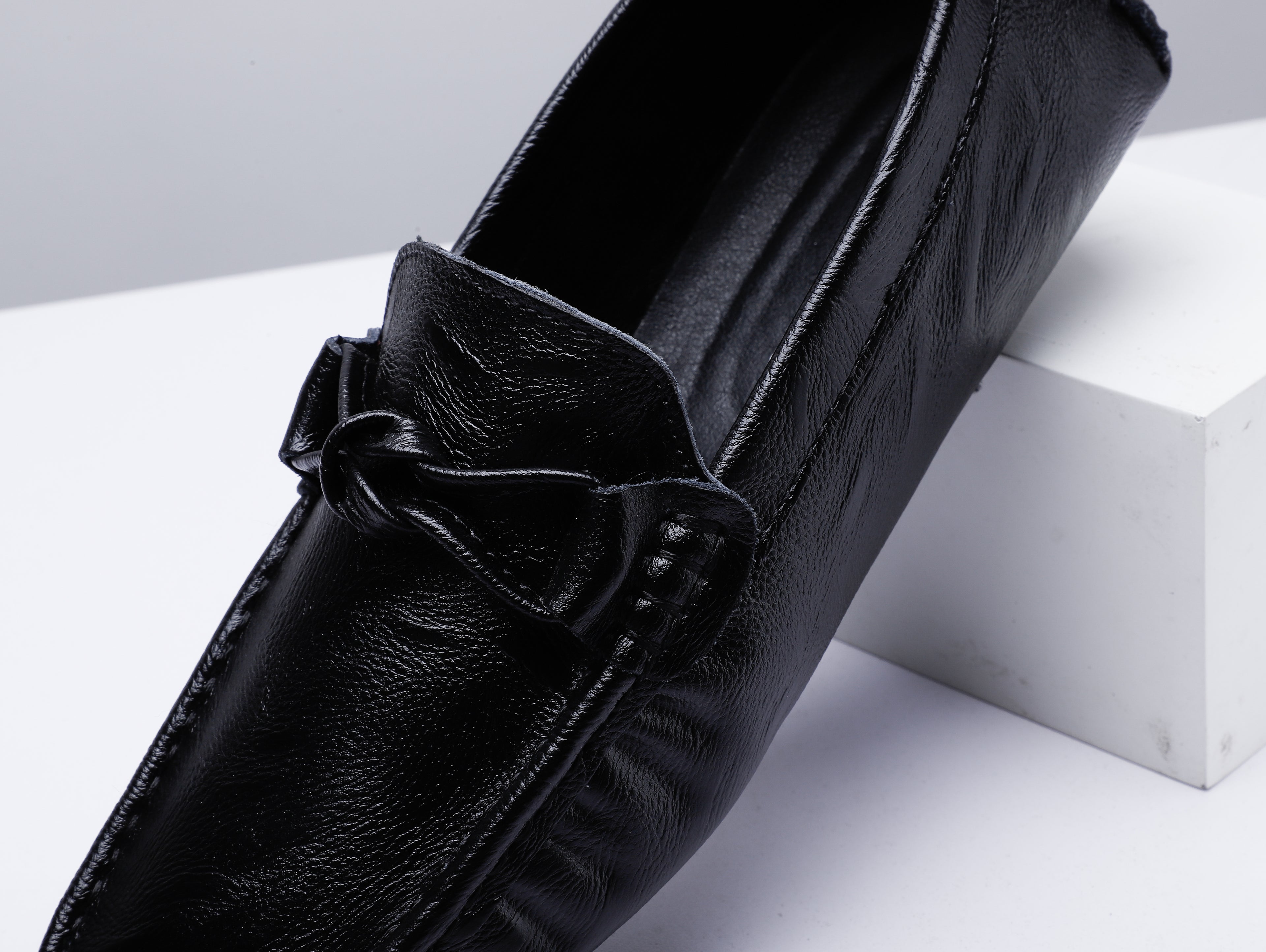 Men’s Leather Loafers – Classic Driving Moccasins with Anti-Slip Sole | 0063