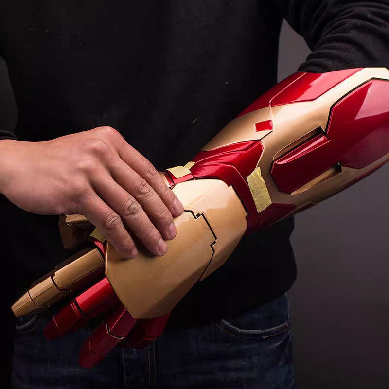 Iron Man MK42 Wearable Armor Arm | 1:1 Scale Voice & Remote Control Open/Close Gauntlet | LED Laser & Repulsor Effects | GTX001