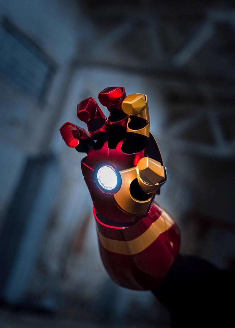 Iron Man MK42 Wearable Armor Arm | 1:1 Scale Voice & Remote Control Open/Close Gauntlet | LED Laser & Repulsor Effects | GTX001