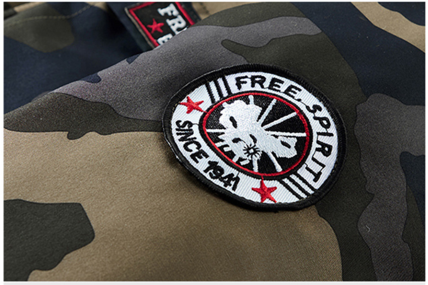 Men's Versatile Camouflage Fleece-Lined Military Jacket with Fur Hood & Multi Pockets