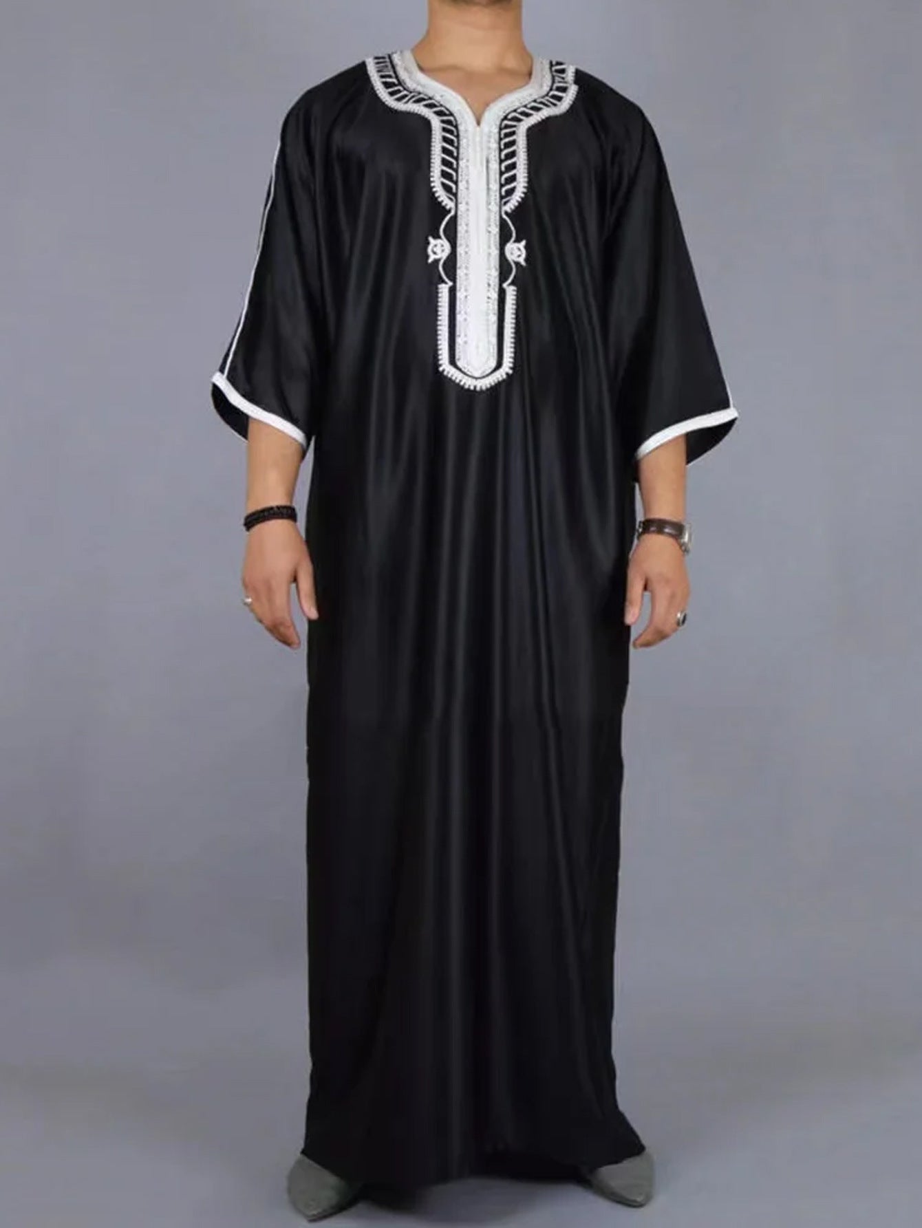 Muslim Men's Multicolor Short Sleeve Embroidered Arabian Moroccan Robe Elegant Traditional Attire | 21450