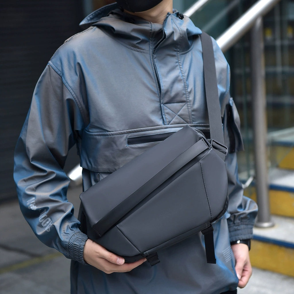 OMASKA Men’s Chest Bag – Expandable 6L Crossbody Sling | 5166